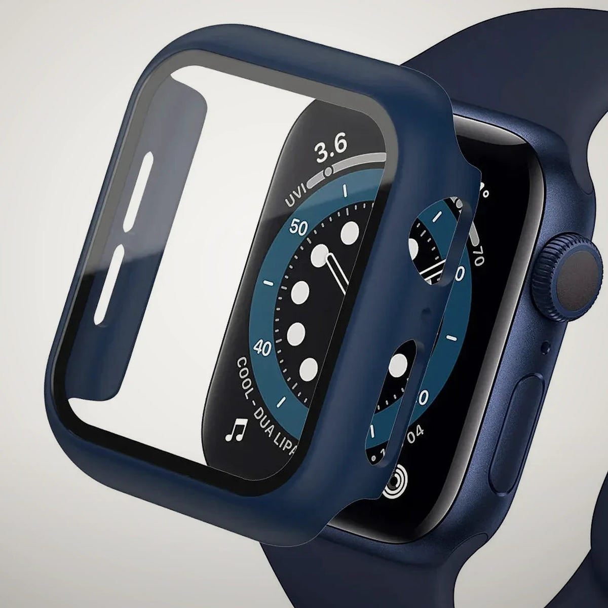 Funda azul medianoche con cristal templado puesta en un Apple Watch