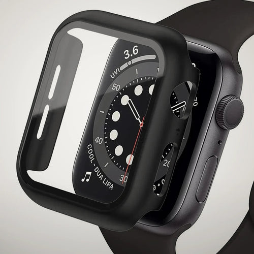 Funda negra con cristal templado puesta en un Apple Watch